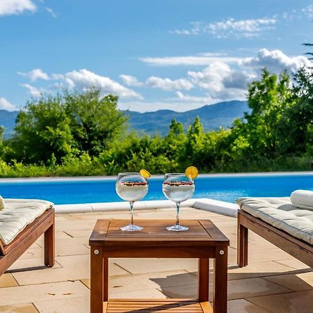 Casa Di Oliva-House With Heated Pool & Jacuzzi In Trilj, Croatia 빌라 외부 사진