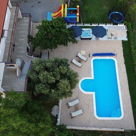 Casa Di Oliva-House With Heated Pool & Jacuzzi In Trilj, Croatia 빌라 외부 사진
