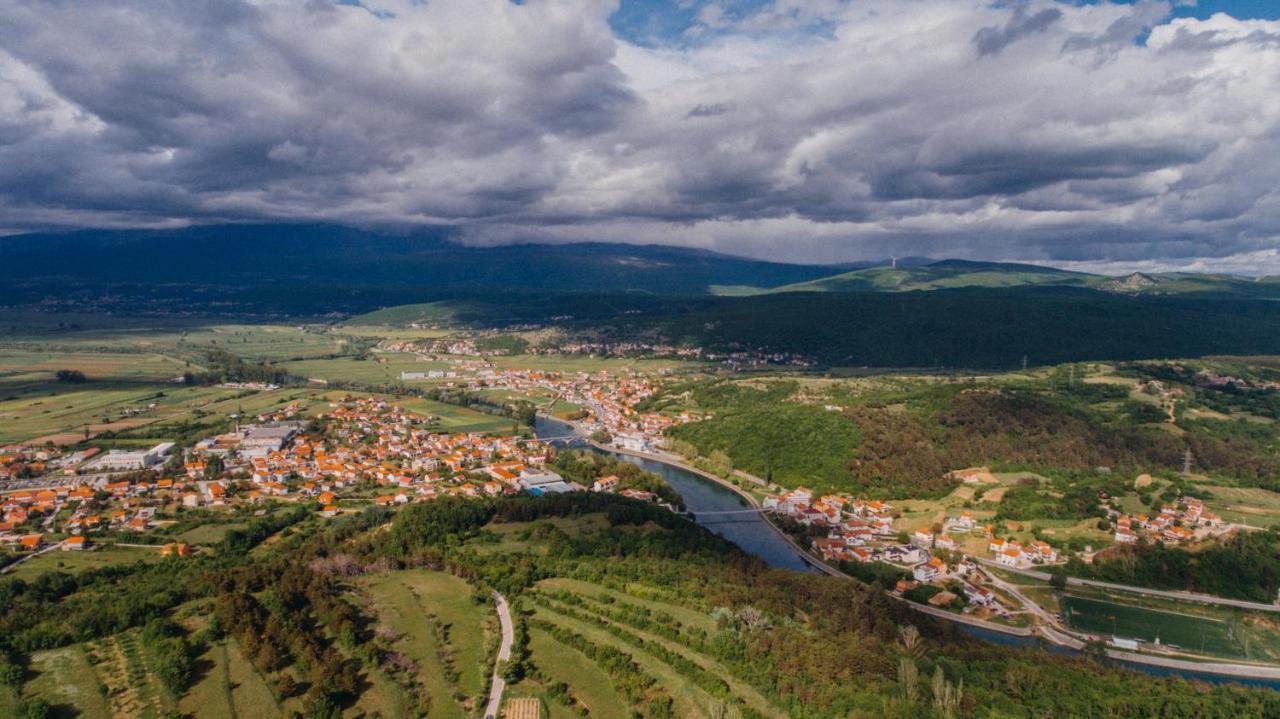 Casa Di Oliva-House With Heated Pool & Jacuzzi In Trilj, Croatia 빌라 외부 사진