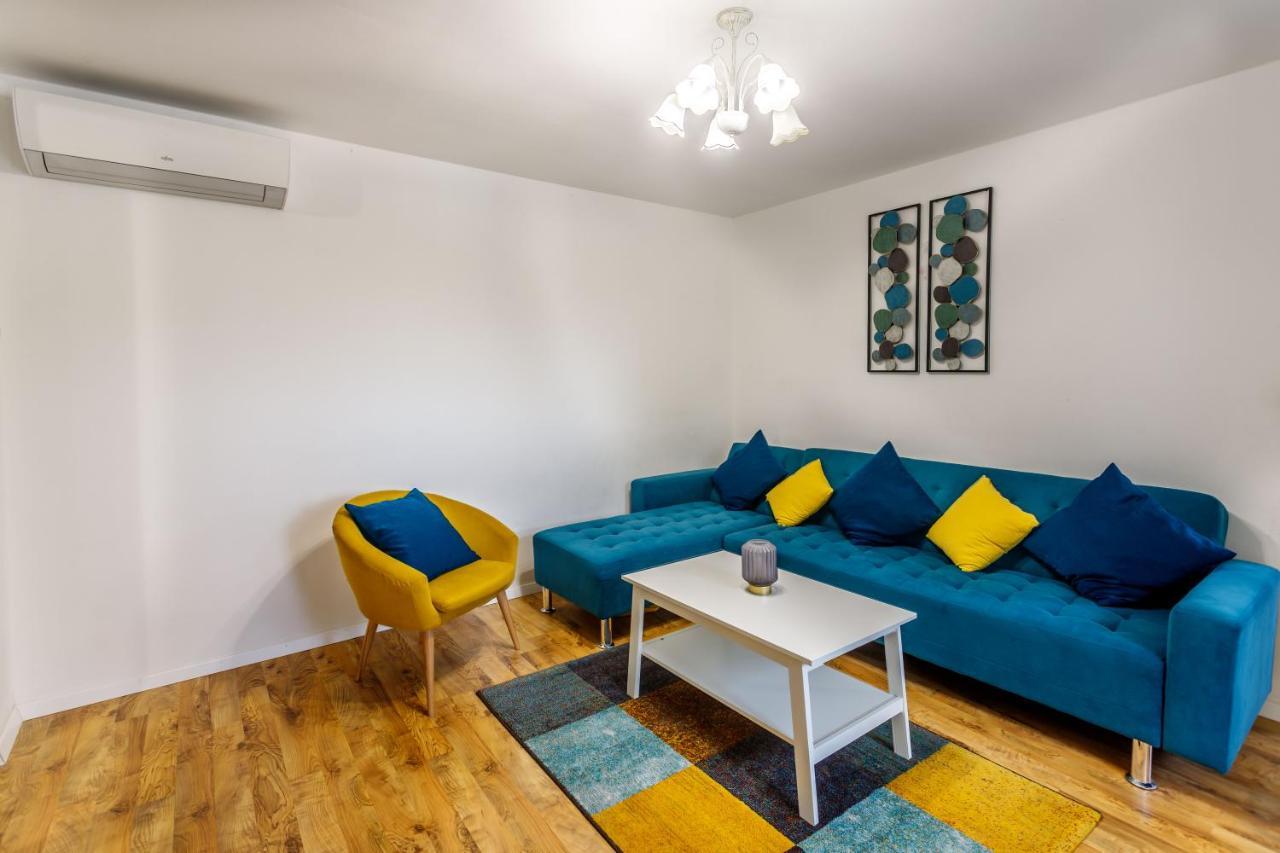 Casa Di Oliva-House With Heated Pool & Jacuzzi In Trilj, Croatia 빌라 외부 사진