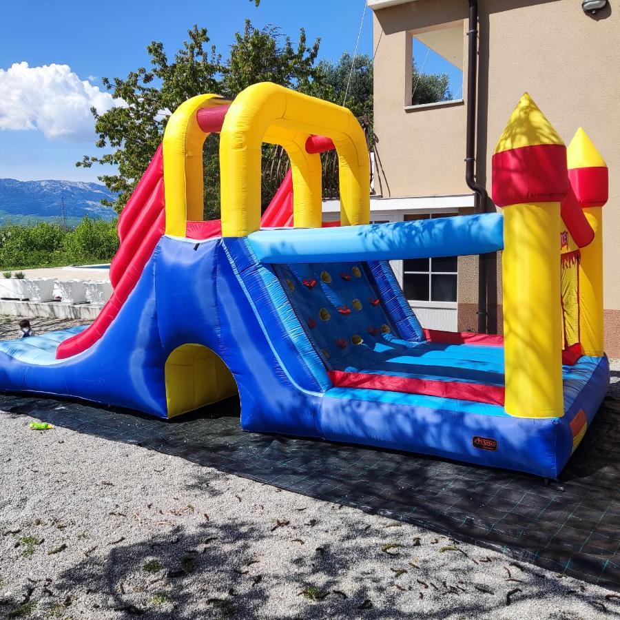 Casa Di Oliva-House With Heated Pool & Jacuzzi In Trilj, Croatia 빌라 외부 사진